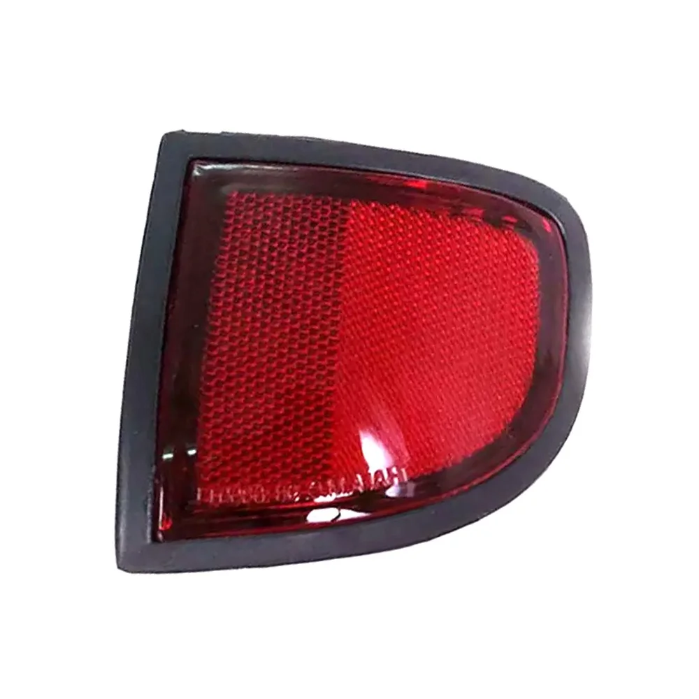 Rear bumper reflector for Mitsubishi L200 2005 2006 2007 2008 2009 2010 2011 2012 2013 2014