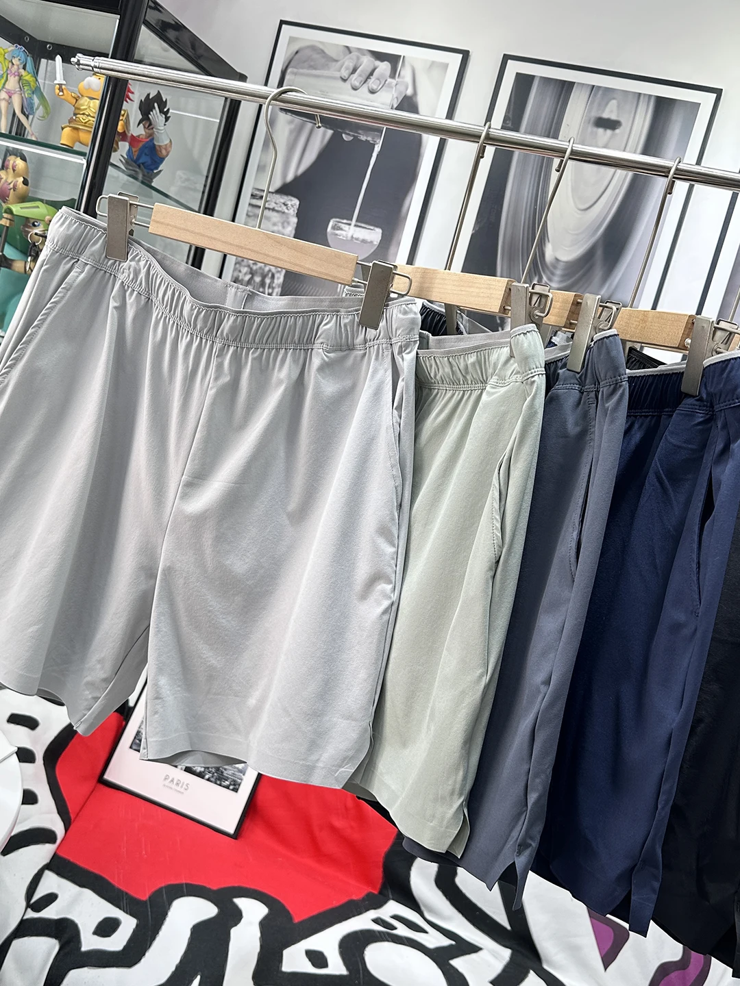 

Легкая тихосущая ткань, мужская цветная летняя спортивная одежда, орты пяти четвертей, дышащая, модная, прямая, повседневная...