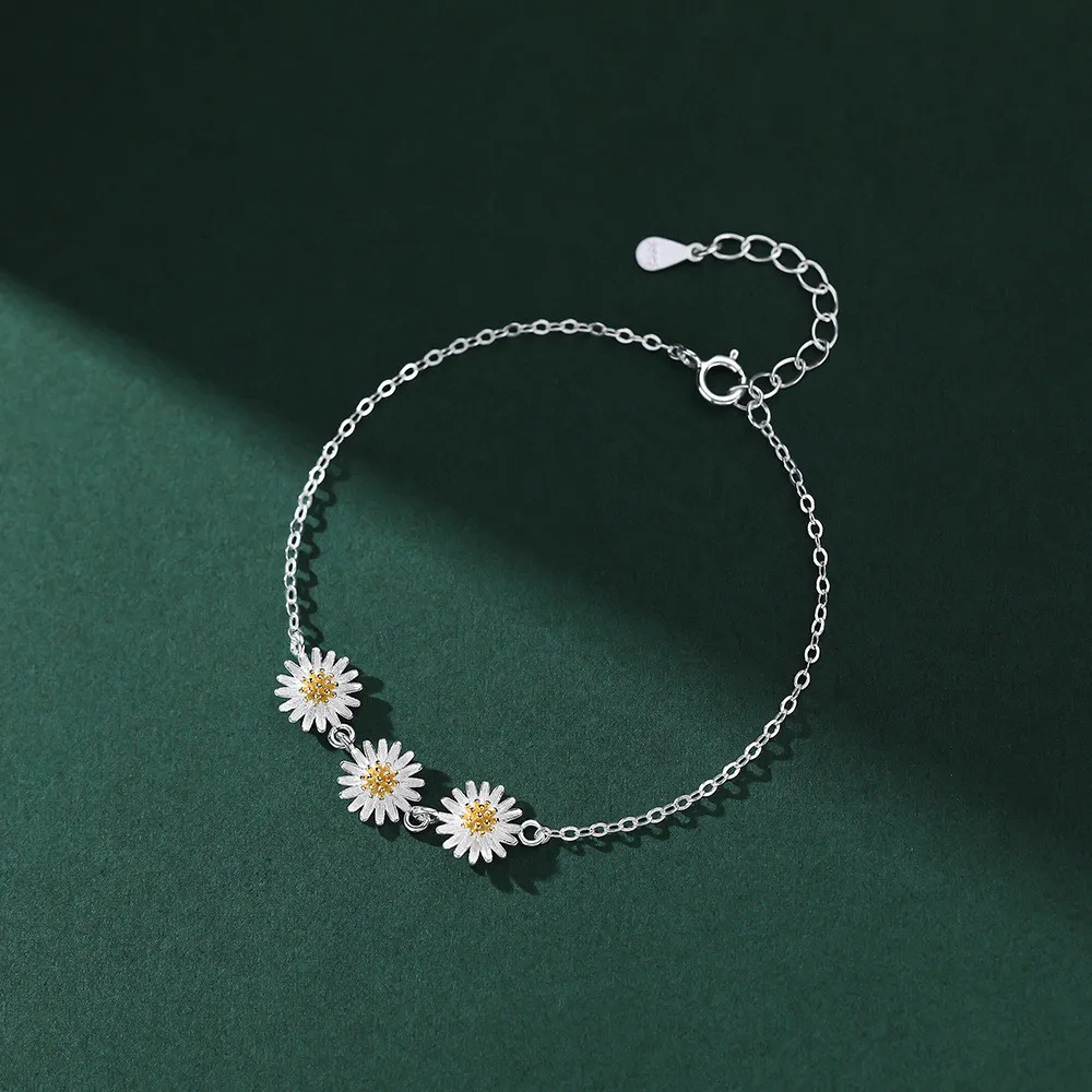 925 Sterling Silver Simple Daisy Flower Ornament Bracelet for Women  Temperament Jewelry Accessories