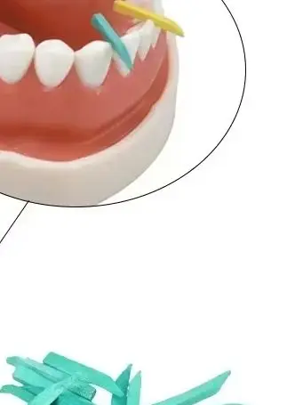 

200Pcs Dental Wooden Wedges Interdental Isolation Treated Tips Gum Care Disposable Dentist Supplies for Teeth Restoration