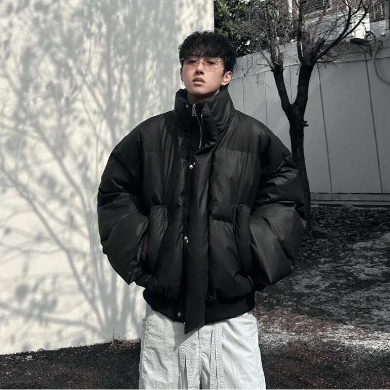 

Водостойкая мужская зимняя короткая куртка-пуховик для улицы — черный (хаки/бежевый) M-4XL | Отделка из искусственной кожи | Boxy Cropped Fit ​