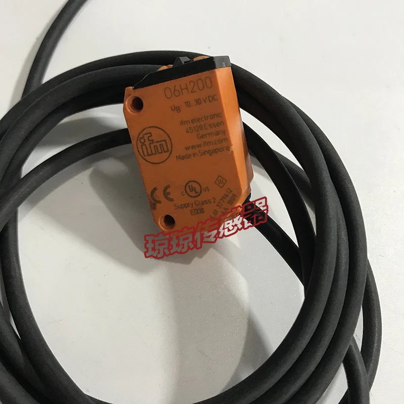 IFM O6H200 Diffuse Reflection Photoelectric Switch With Background Elimination Spot O6H204 O6H301