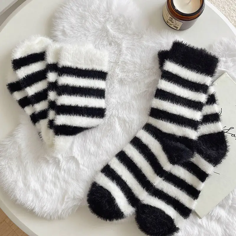 Soft Cozy Fluffy Socks Black White Striped Mink Velvet Socks for Women Girls Winter Thicken Warm Sleep Bed Floor Home Socks