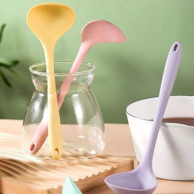【M】Long Handle Silicone Soup Spoon Large Ramen Noodles Tablespoons Hot Pot Porridge Ladle Scoop Kawaii Japanese Kitchen Utensils view 2