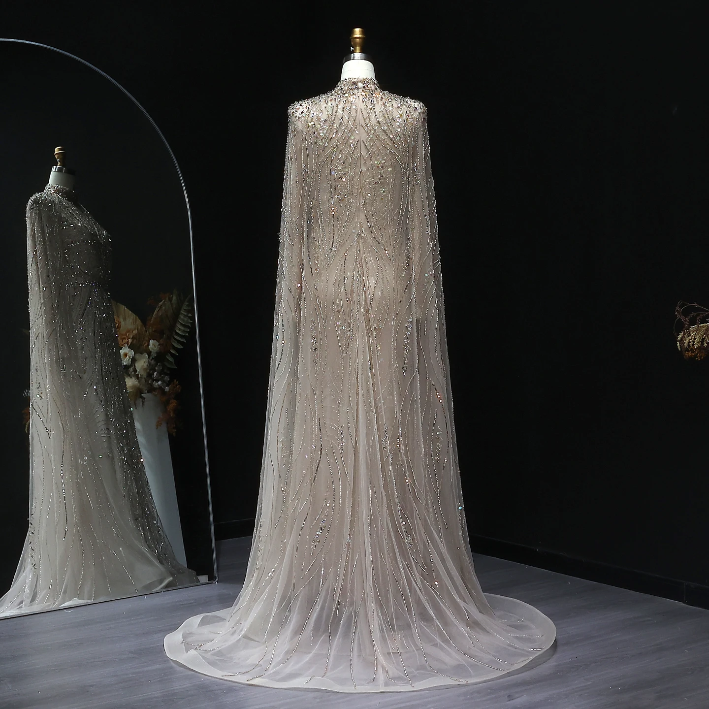 Sharon Said Luxuriöses Dubai Champagner Kristallperlen-Cape Muslimisches Abendkleid Arabisches Hochzeitskleid Ballkleid SS366 Maßanfertigung – Detail 6