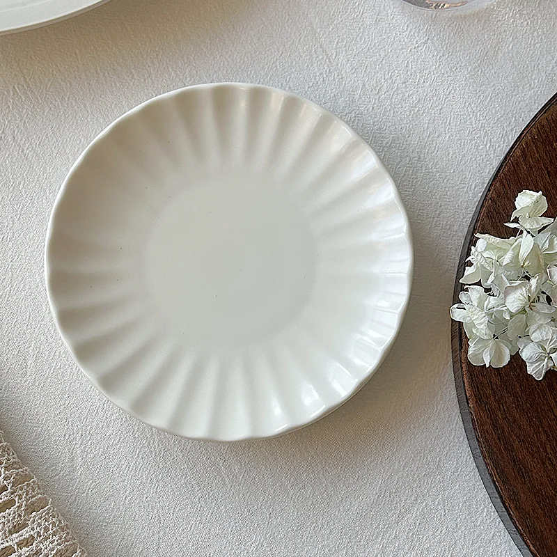 

LMM solid color six-inch striped small plate ceramic dessert plate household bone plate dessert cake