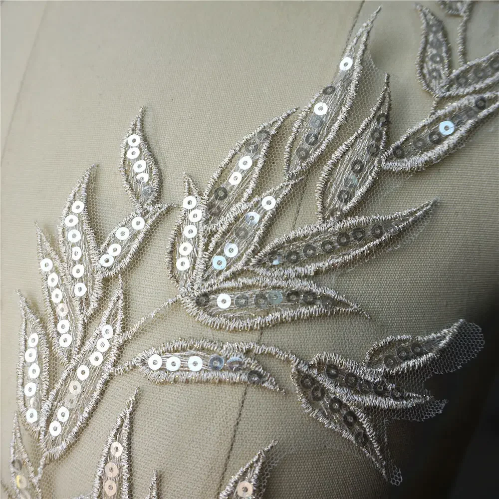 2PCS Light Gold Leaf Leaves Lace Fabric Sequin Embroidered Gown Appliques Collar Sew Patches For Wedding Decoration Dress DIY