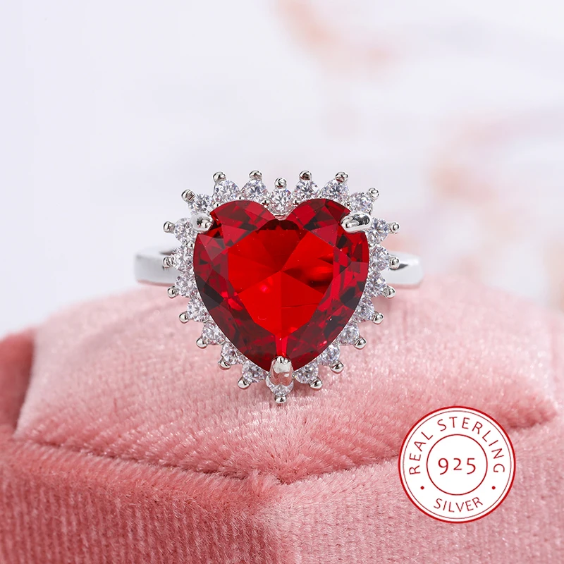 Женское Открытое кольцо с красным турмалином, в форме сердца Женское Открытое кольцо с красным турмалином, в форме сердца