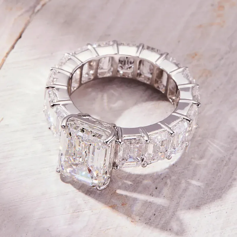Modern 5.00 Carat DEF/VS VVS Lab Grown Diamond Emerald Cut Engagement Ring IGI Certified Jewelry Luxury Bridal Proposal Ring