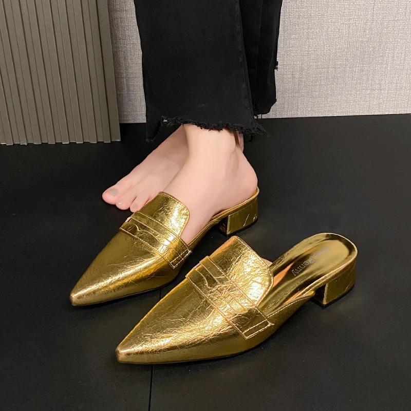 

Summer Flat Women Sandals Closed Toe Slippers Slip on Mules Outdoor Sandals New Pointed Toe Light Shoes Causal Slides Women