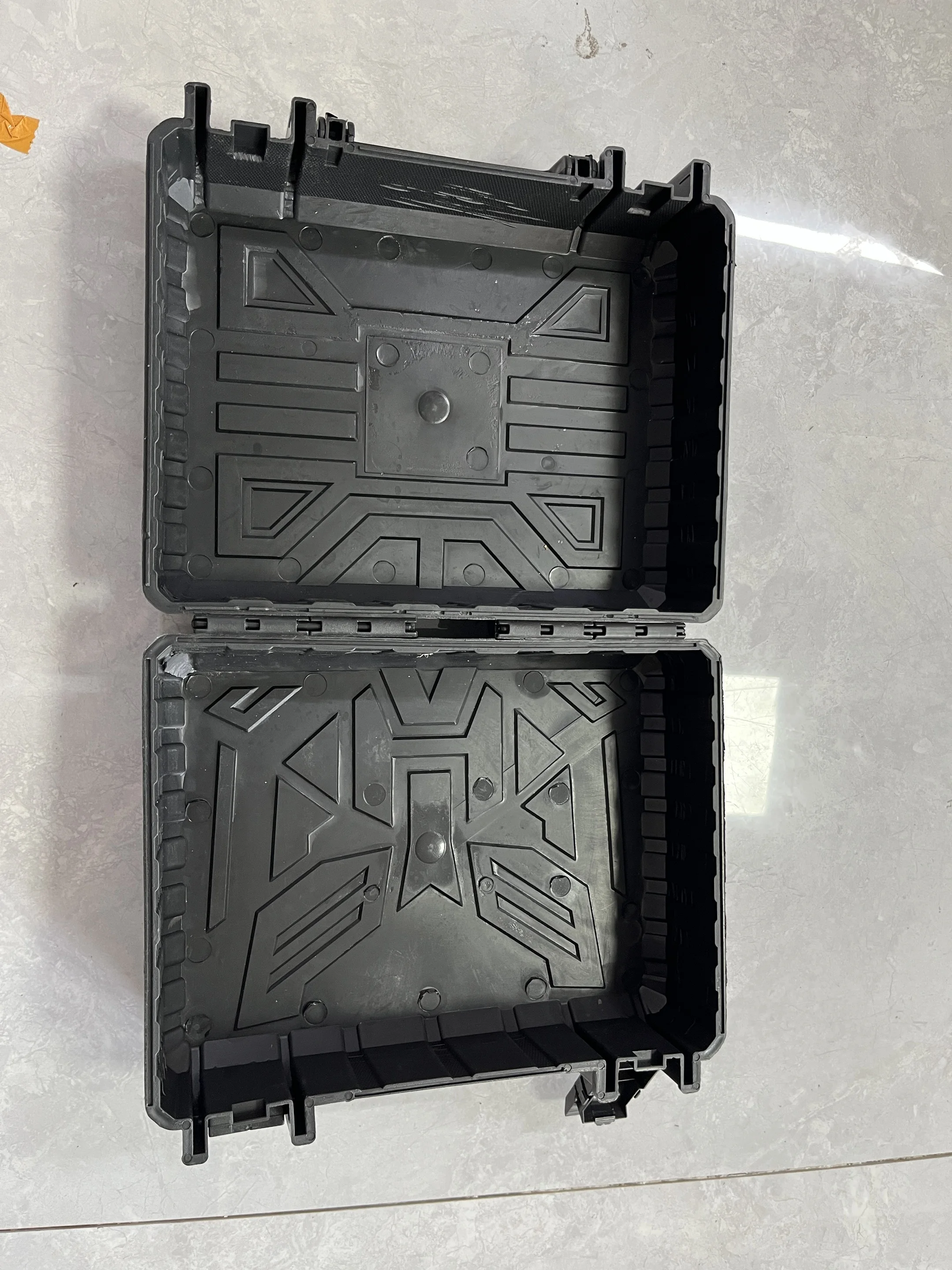 

Ящик для инструментов, портативный небольшой бытовой инструмент для хранения, маленькая отвертка, винт, сверло, черный ящик для инструментов, ручной