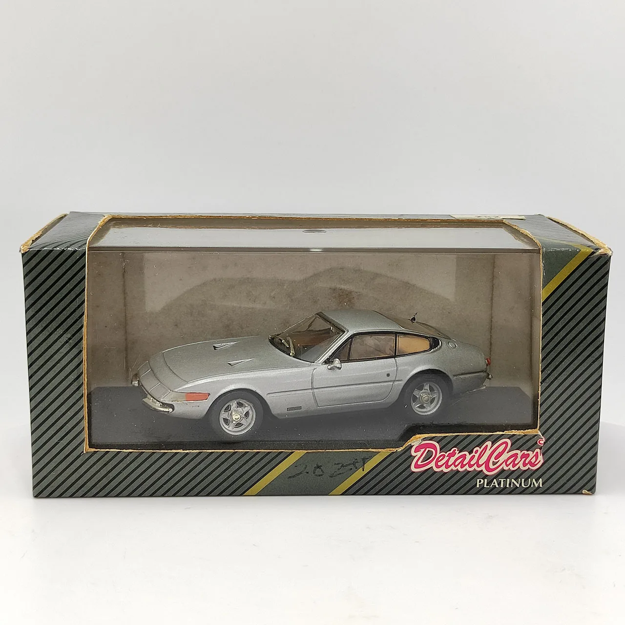 

Flaws литой под давлением масштаб 1:43 коллекция ПЛАТИНОВАЯ СЕРИЯ модель автомобиля из сплава Коллекционная игрушка в подарок сувенир дисплей орнамент