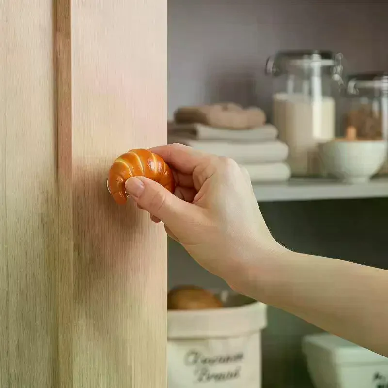 Creative Bread-Shaped Cabinet Door Handle Cute Door Handle Kitchen Drawer Wardrobe Door Knob Furniture Hardware