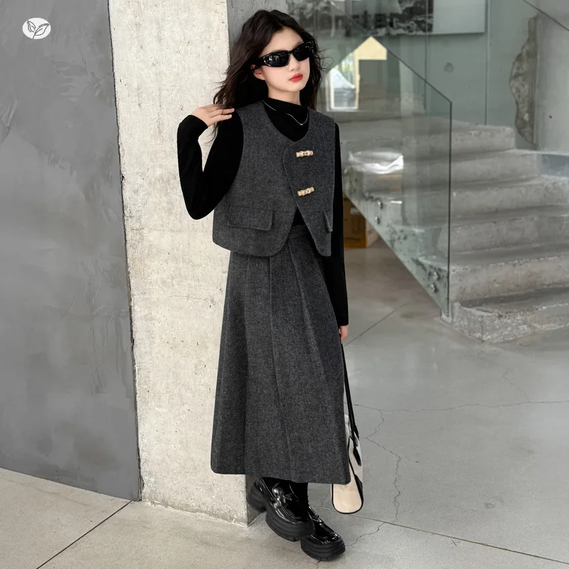 

Элегантная детская одежда для девочек, модное осеннее корейское платье, костюм для девочек, черная рубашка с низом, серый жилет, плиссированная юбка, превосходные