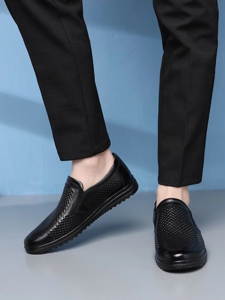 

Дышащая мягкая обувь из натуральной кожи для мужчин, летние удобные нескользящие мужские сандалии высокого качества, оптовая продажа