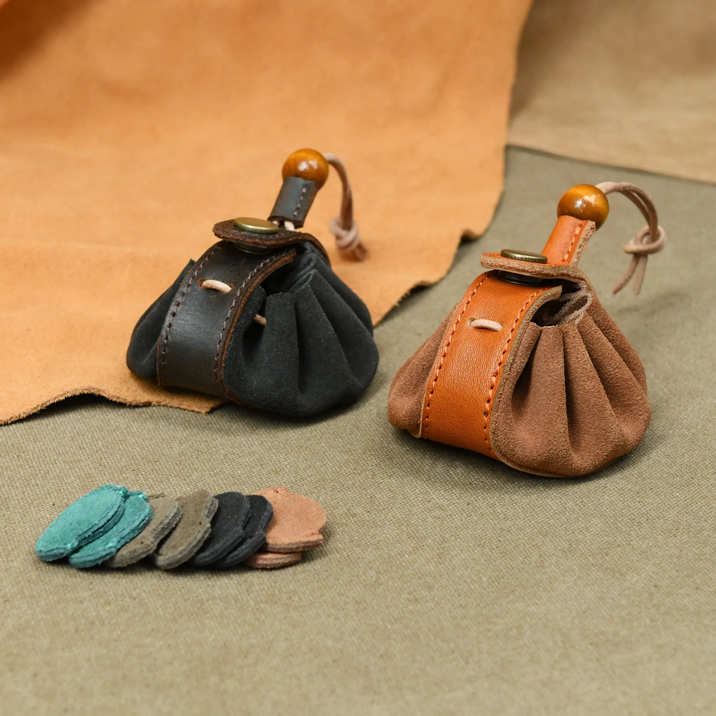 Handmade Leather Wallet Coin Pouch Case Drawstring Bag Purse / Leather Guitar Plectrum Pack Bag Pouch Picks Holder Case