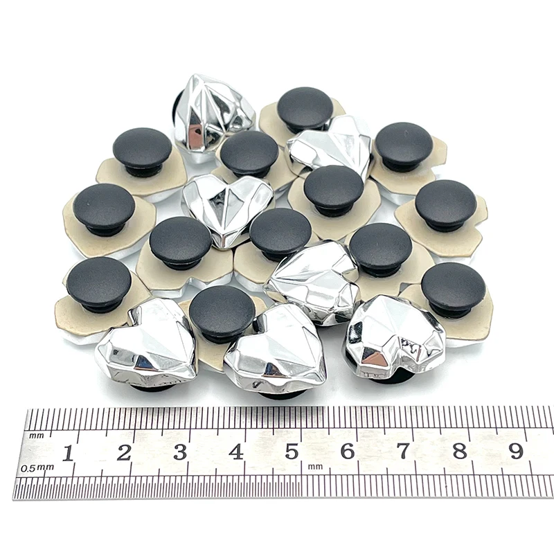 5-10Pcs Fashion Silver Heart Badge Shoe Charms For Sandals Accessories Funny Decoration Pins Fit Women Slippers Garden Shoe Gift