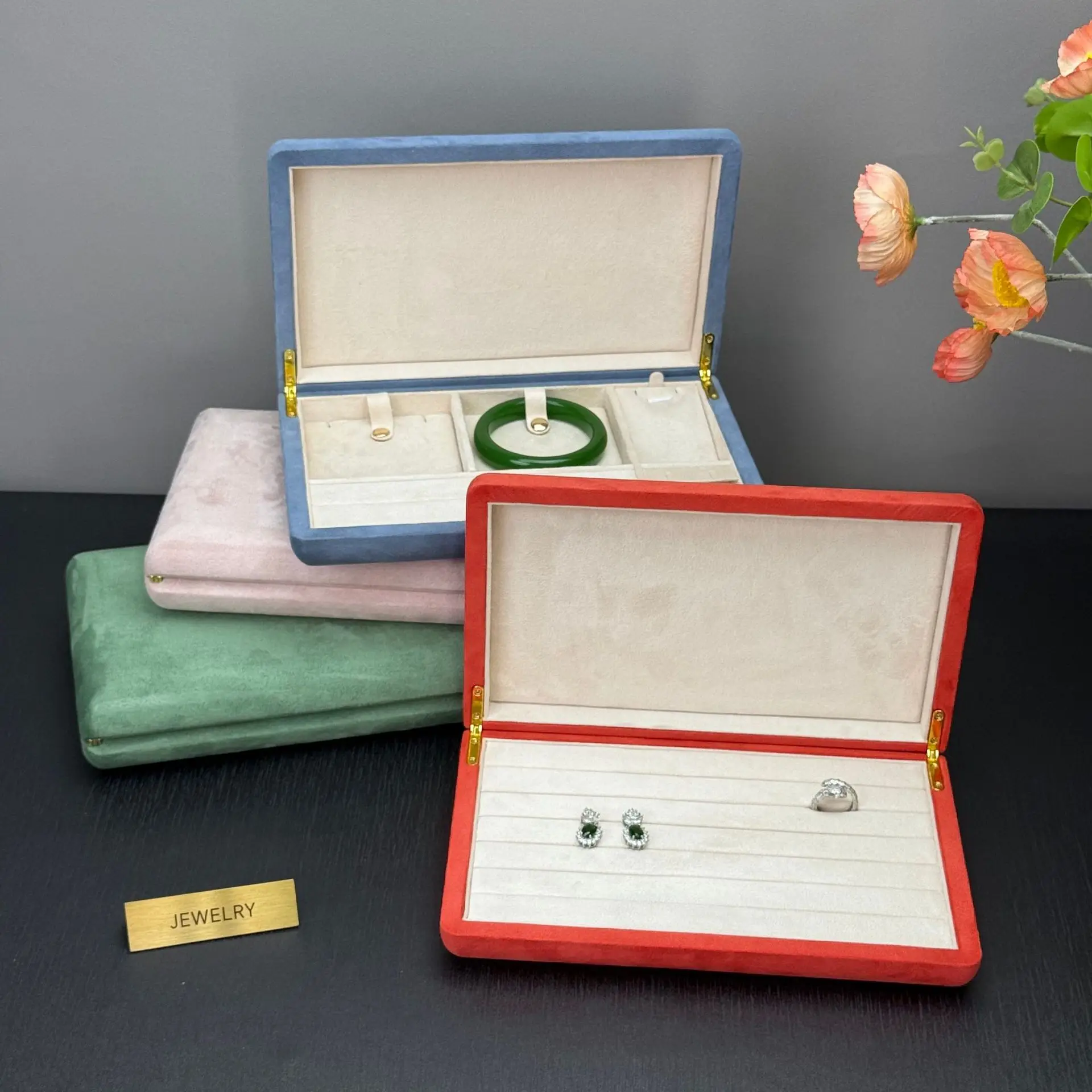 1PC  Velvet Ring Storage Box Portable Ring Display Case eweler Studio Display Case Travel Organizer  Jewelry Box Rings Tray