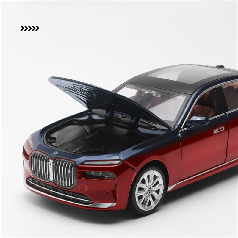 1:24 BMW 7 Series i7 G70 Alloy Luxy Car Model Diecast Metal Limousine Pure Electric Vehicles Car Model Sound Light kids Toy Gift