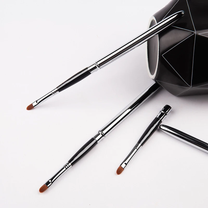 【Lidschatten-Lipgloss-Make-up-Pinsel, tragbarer, einziehbarer, verstellbarer Lippenpinsel mit Schutzhülle, Schönheits- und Kosmetik-Make-up-Werkzeug】