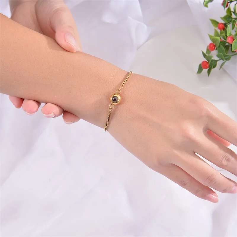 Personalisiertes Foto-Armband mit Bild im Inneren, 100 Sprachen 'Ich Liebe Dich' Projektions-Armband aus Edelstahl – Detail 17