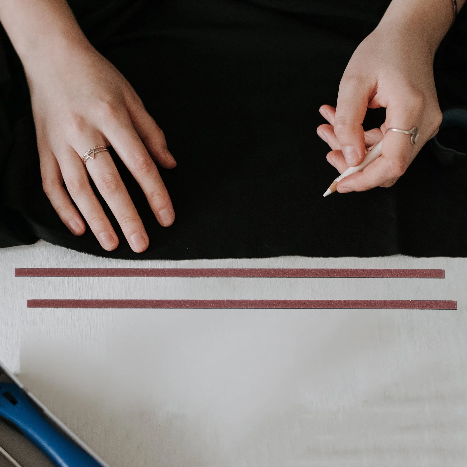 

1000pcs Sandpaper Strips Self-Adhesive Fine Grit Abrasive Paper For Fabric Wood Metal Cutting Templates Sanding Sheets Tailoring