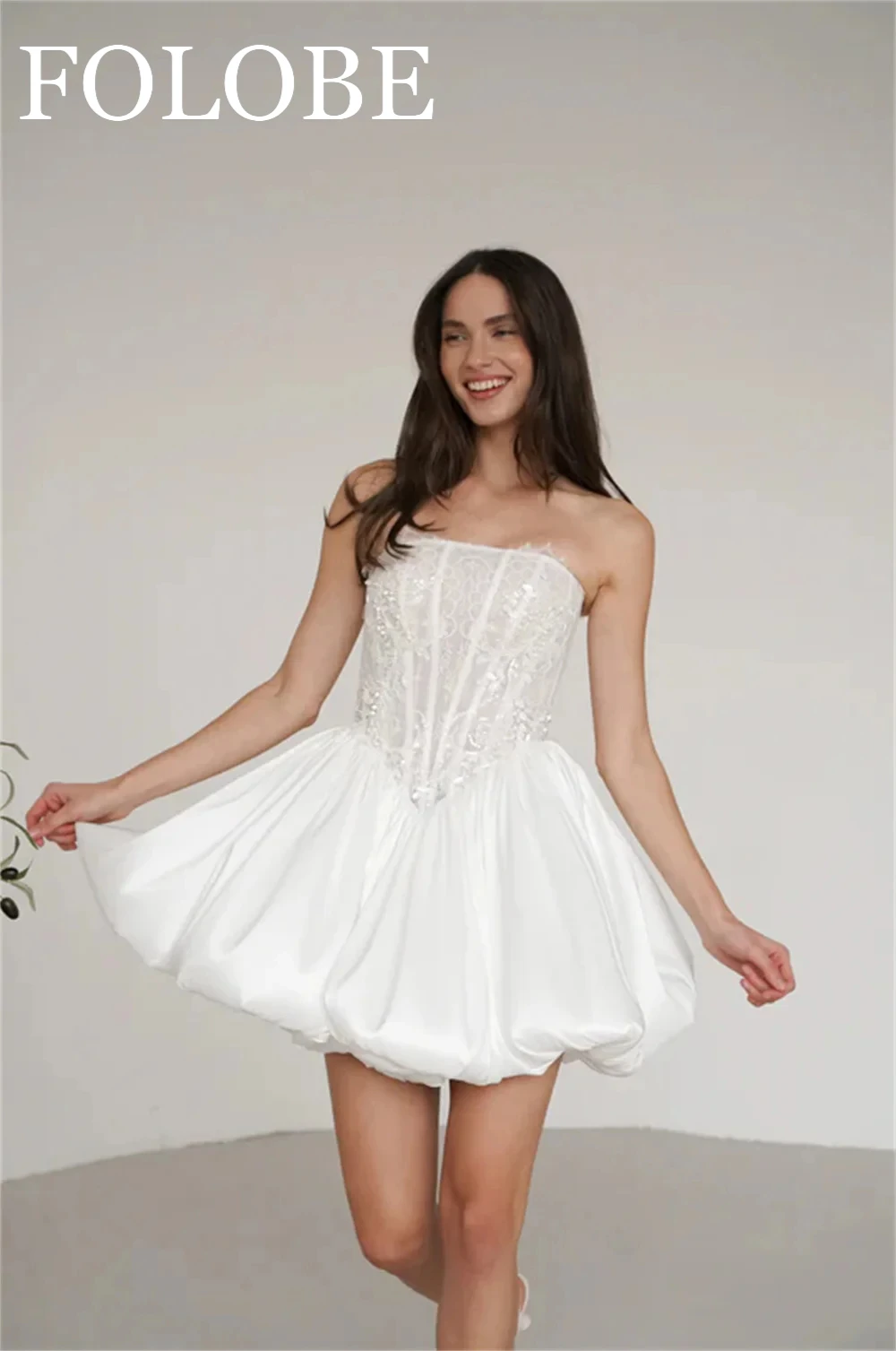 

Customized White Wedding Dresses Beading Prom Dresses Sleeveless Sequins Corset Back Strapless Short Mini Satin Bridal Gown