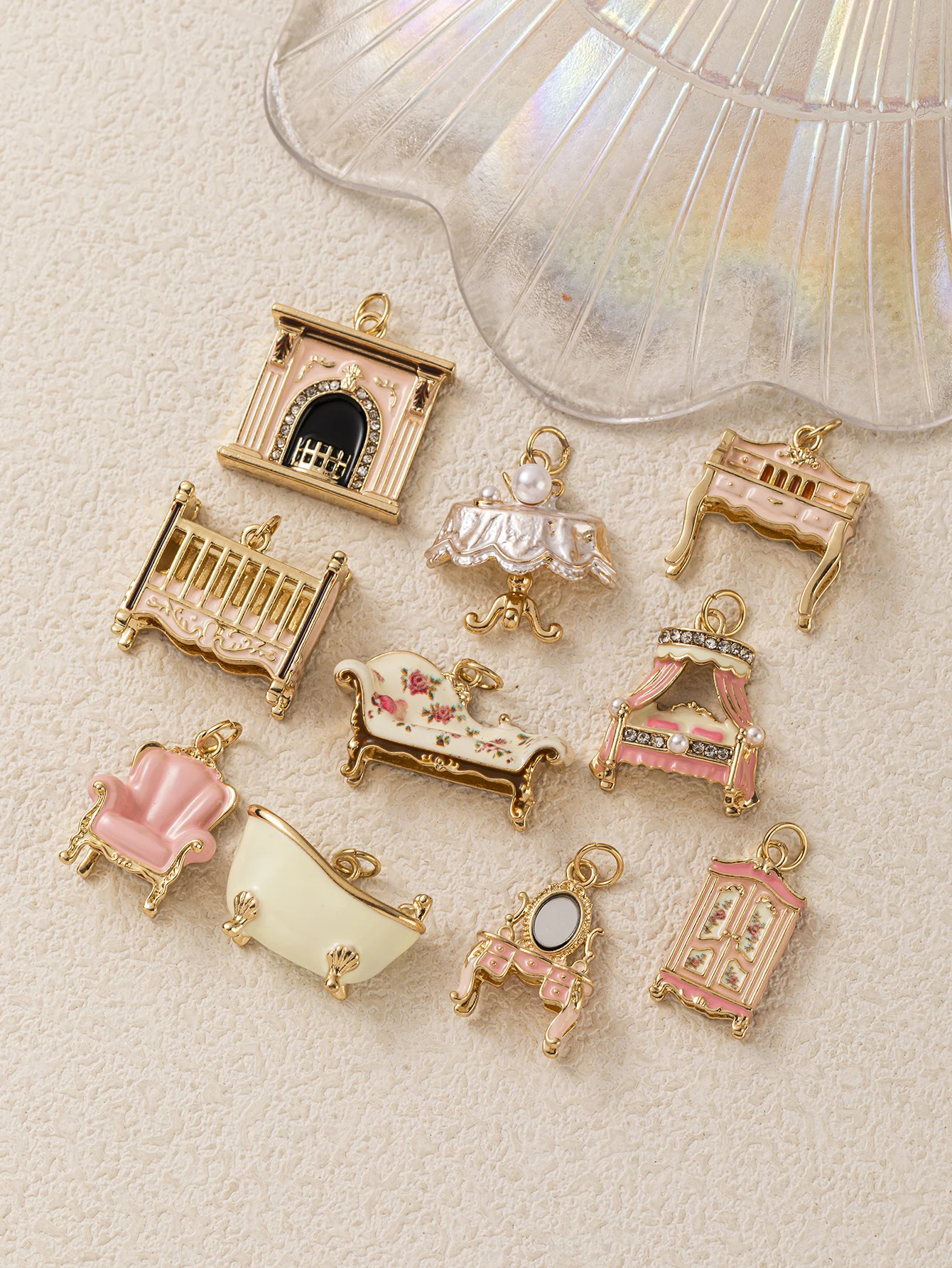 Einfacher und vielseitiger, süßer, pinker Schminktisch für den täglichen Gebrauch, Prinzessinnen-DIY-Anhänger-Charms für Schmuck. – Detail 2