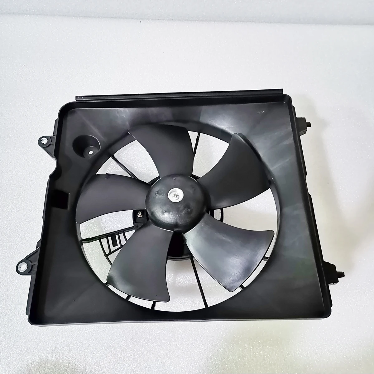 Cooling Radiator Electric Fan for HONDA CRV III 2.4L 19015-RZA-A01 19030-RZA-A01 19015RZAA01 19030RZAA01 19020PNLG01