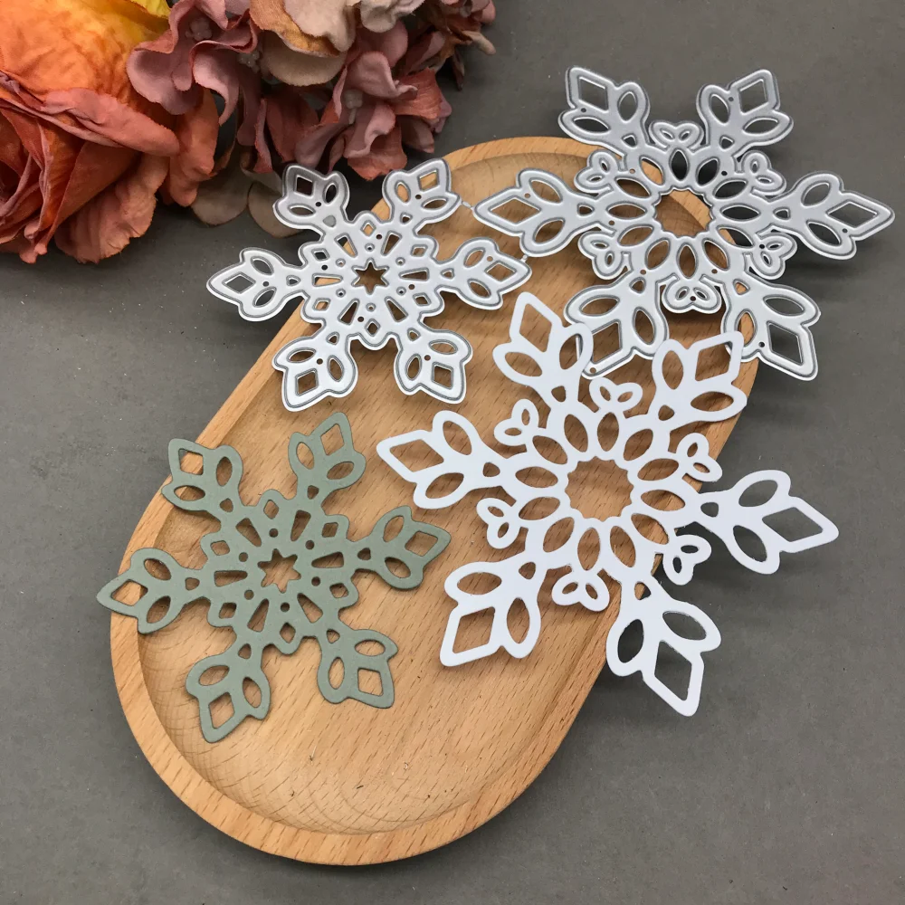 metal cutting dies cut die mold 2pcs Snipped Snowflakes Scrapbook paper craft blade punch stencils dies