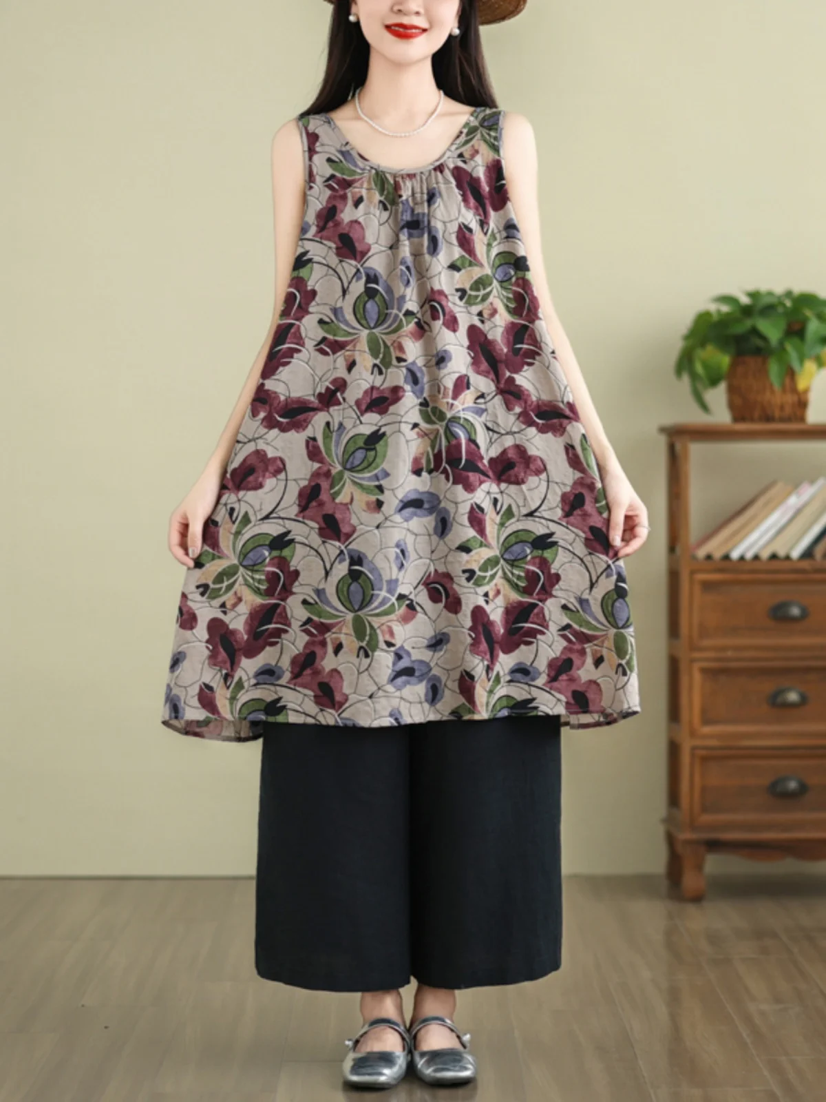 ชุดเดรสผ้าลินินผสมคอตตอนพิมพ์ลายทรงเอ แขนกุด ไซส์ใหญ่สำหรับฤดูร้อน กระโปรงทรงเอ ความยาวปานกลาง