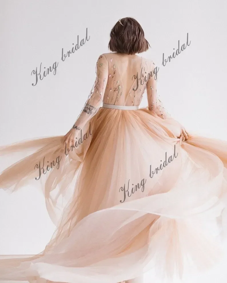 Maßgeschneidertes besticktes Hochzeitskleid, transparentes Rückenkleid, einfaches Brautkleid, Strand-Brautkleider, langärmelige Brautkleider