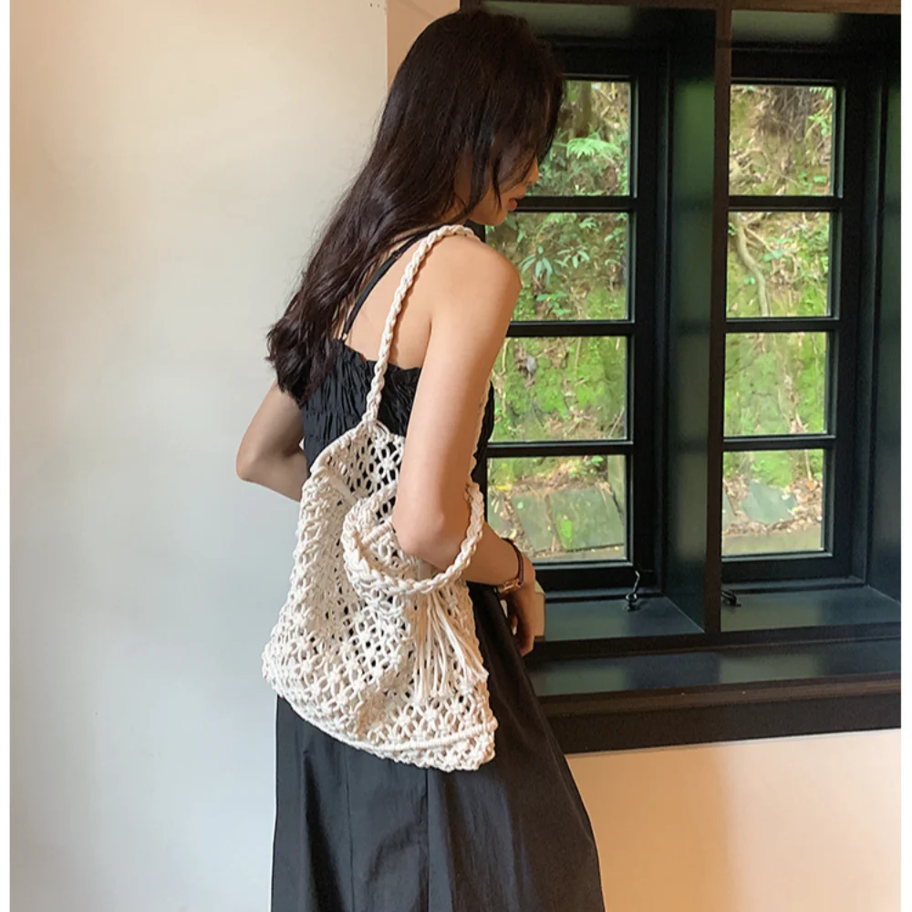 Summer Straw Woven Bag for Women Handbags Handmade Raffia Beach Boho Shoulder Bag Large Tote Bag Tassel Shopping Bag Bolsas 2024