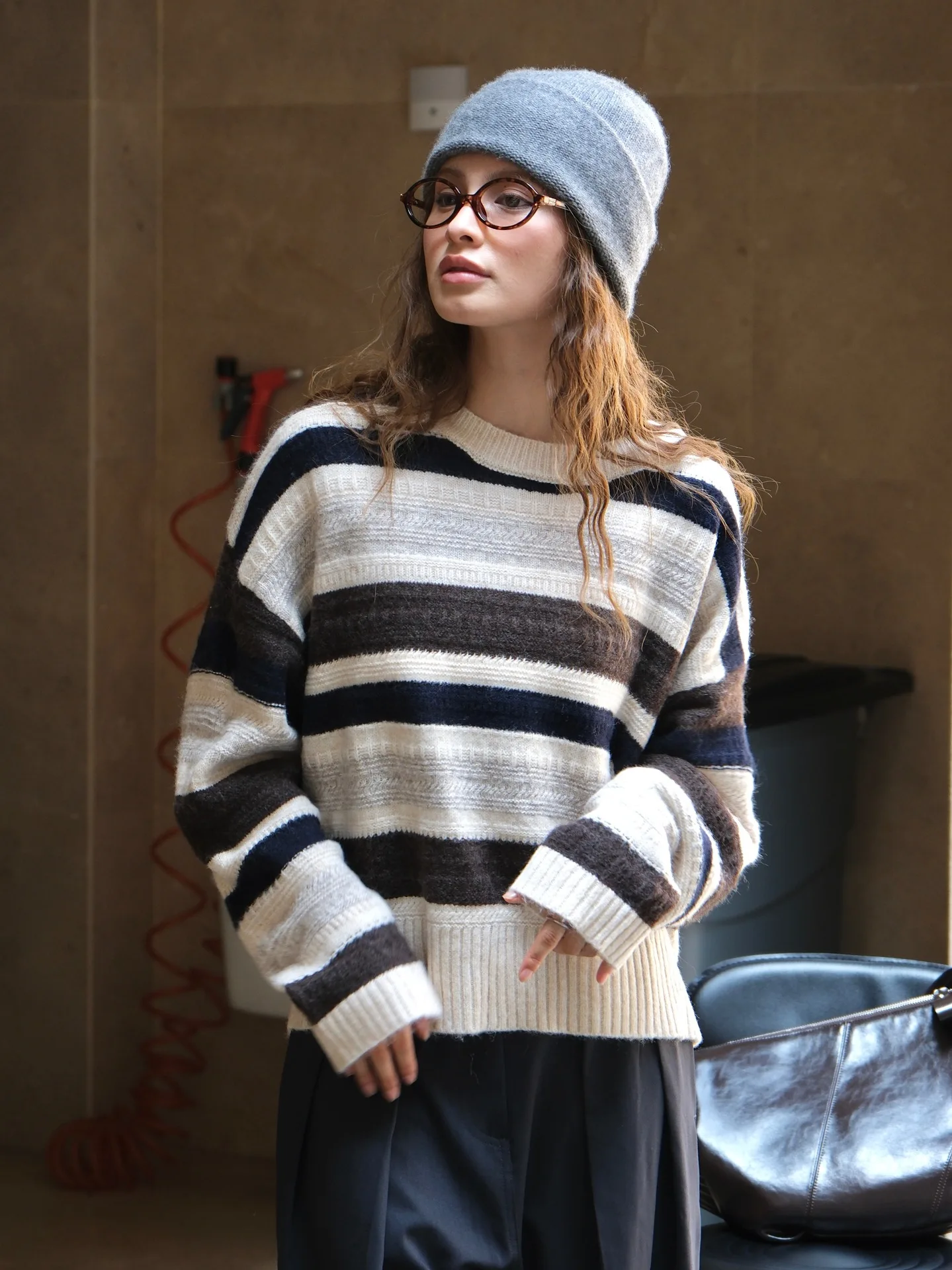 Spring and Autumn Women\'s Casual Striped Round Neck Long Sleeve Loose Sweater