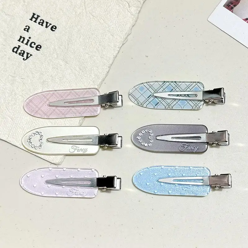 3-teilige, rautengemusterte, herzförmige Strass-Haarspange ohne Spuren an der Seite, Damen-Pony-Entenschnabel-Kopfbedeckung, Y2K-Geschenk – Detail 5