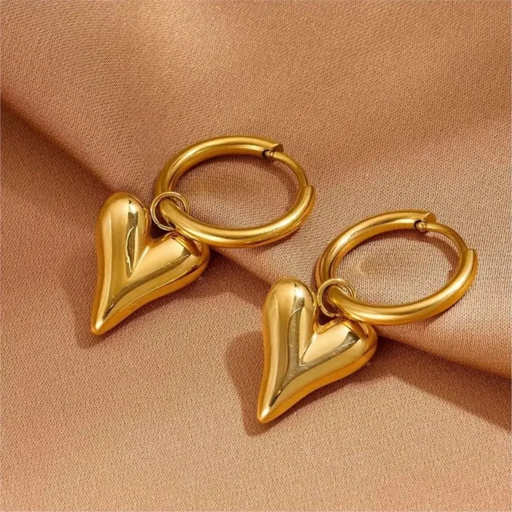 18K Gold Plated Hypoallergenic Stainless Steel Heart-shaped Hoop Earrings for Women High-Quality Fashionable Daily Wear Jewelry