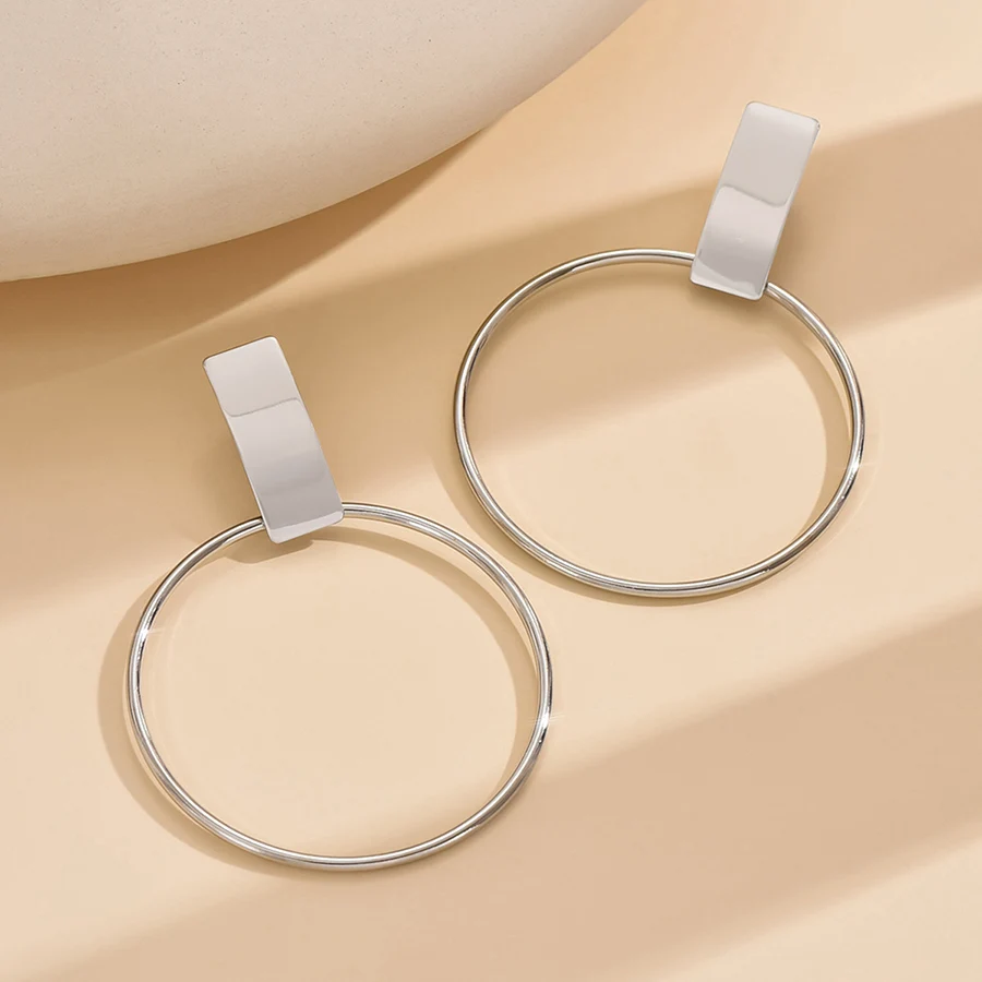 High Quality Fashion Simple Big Circle Ear Clips for Women Round Glossy Hyperbole Geometric Metal Without Pierced Earrings Gift