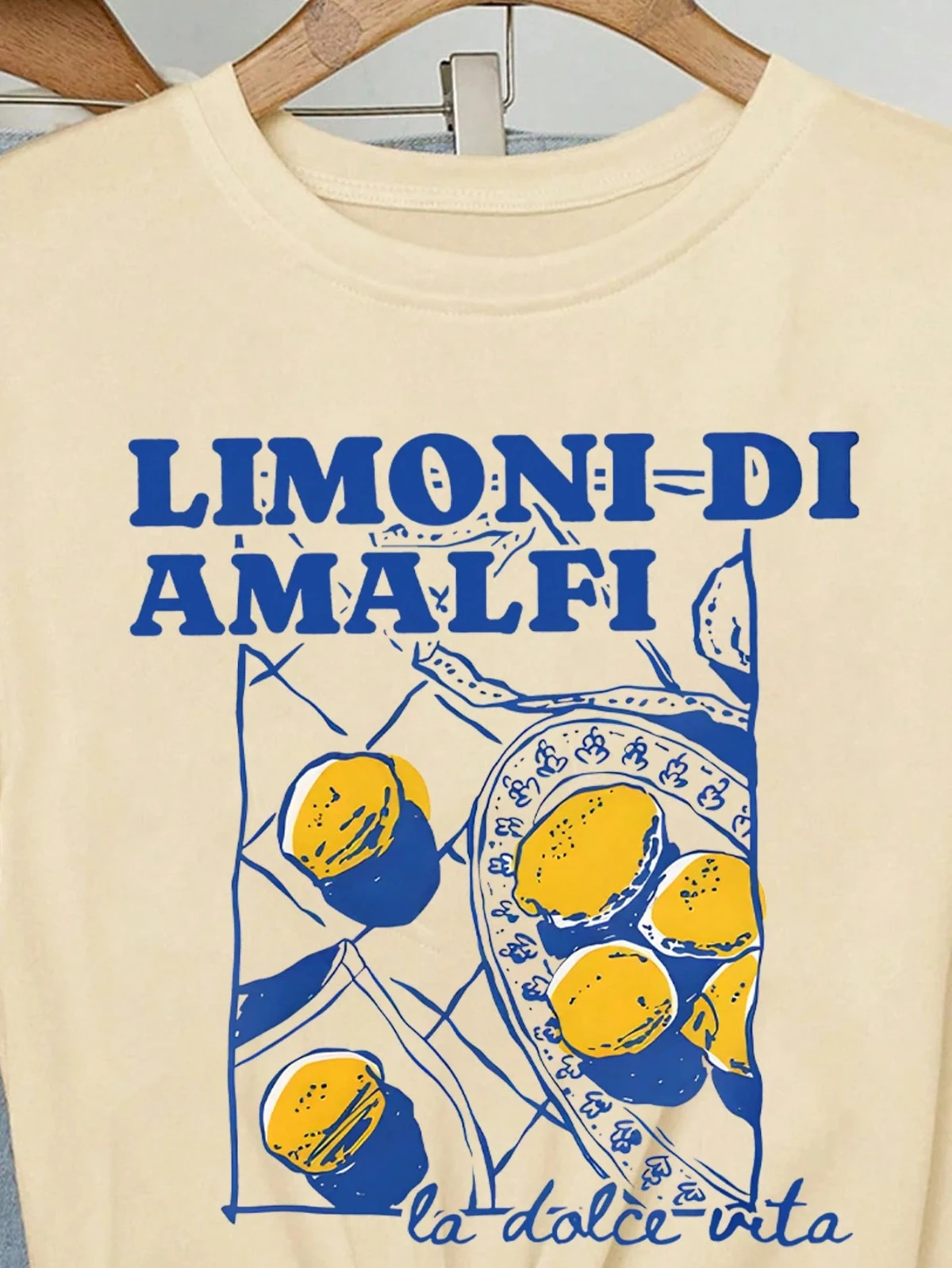 Limoni Di Amalfi Lemon Graphic  Women New Trend Collection T-Shirt Crew Neck Lettering Spring Summer Fashion image 2