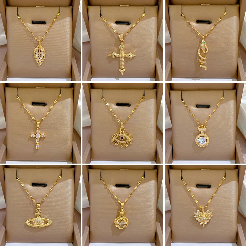 

18K Gold Plated Light Luxury Minimalist Zircon Star Necklace For Women Versatile Titanium Steel Clavicle Chain Elegant Gift