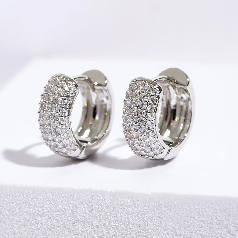 Pendientes de aro pavimentados de circonia de lujo para mujer y hombre, aretes Huggies Unisex, joyería de fiesta de Hip Hop, accesorios de boda para novia, regalo