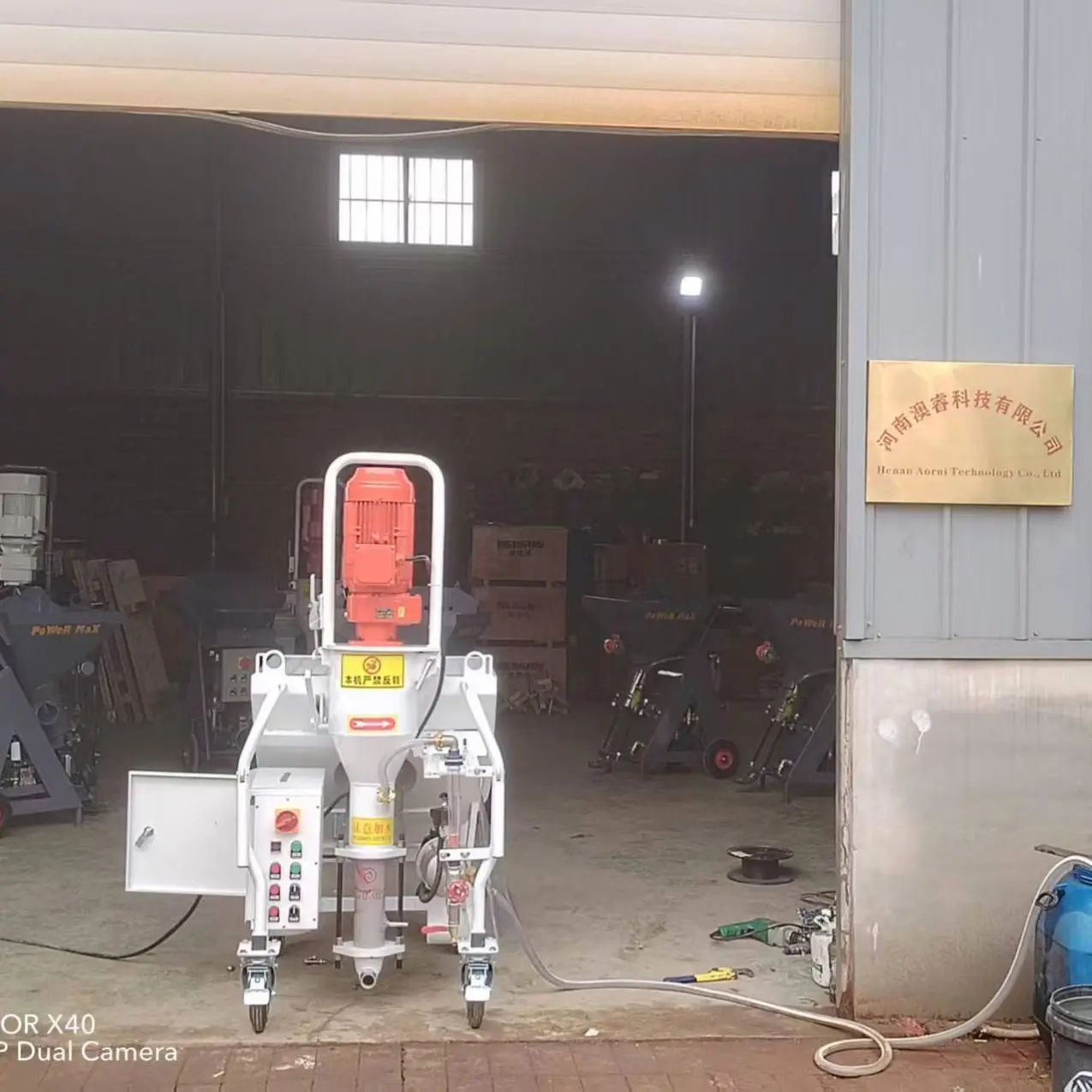 Gypsum Plaster Spraying Machine for Wall with Plaster Station Pump