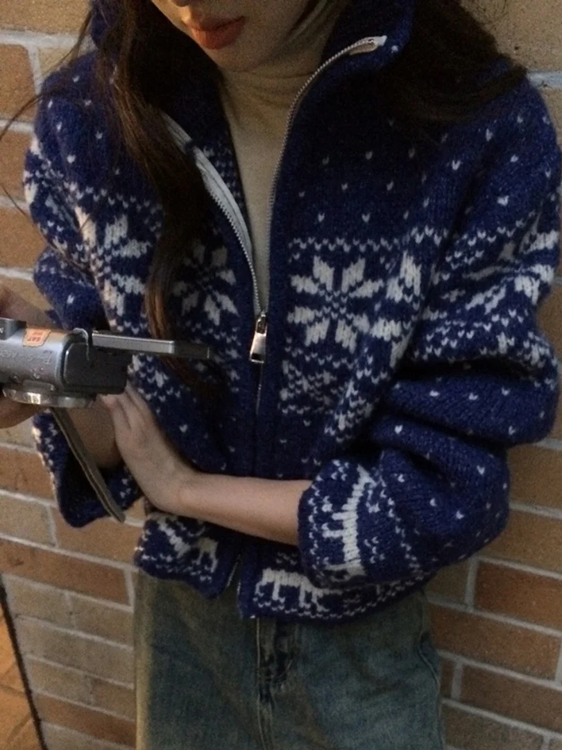 

Faionable Knitted Sweater Jaet Autumn Winter f Open Collar Double Zipper Snowflake Design Color Blo Straight Tube pe