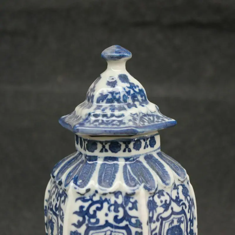 Chinese Old Blue and White Porcelain Draw Dragon Vase Qianlong Collection Nice Art Work
