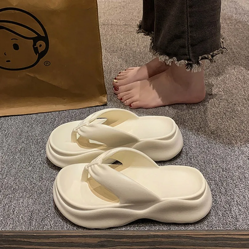 Home Slipper Woman Cloud Sandals Summer Soft Flip Flops Beach Slides House Shoe Living Room Bathroom Outdoor Ladies Female Girls