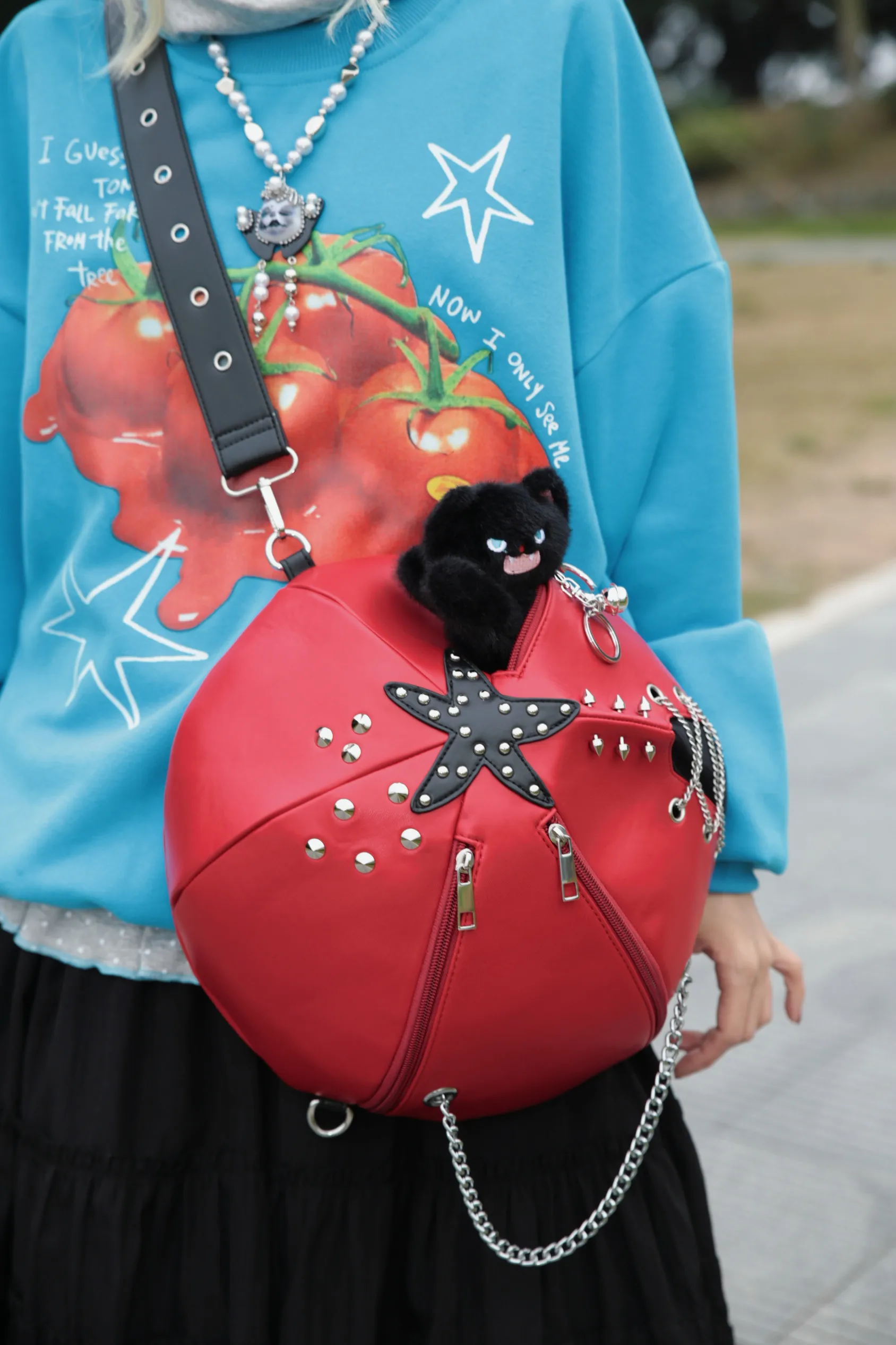 

2026 American Original New Three-dimensional Sphere Metal Rivet Chain Decoration Single Shoulder Crossbody Bags For Women Trendy