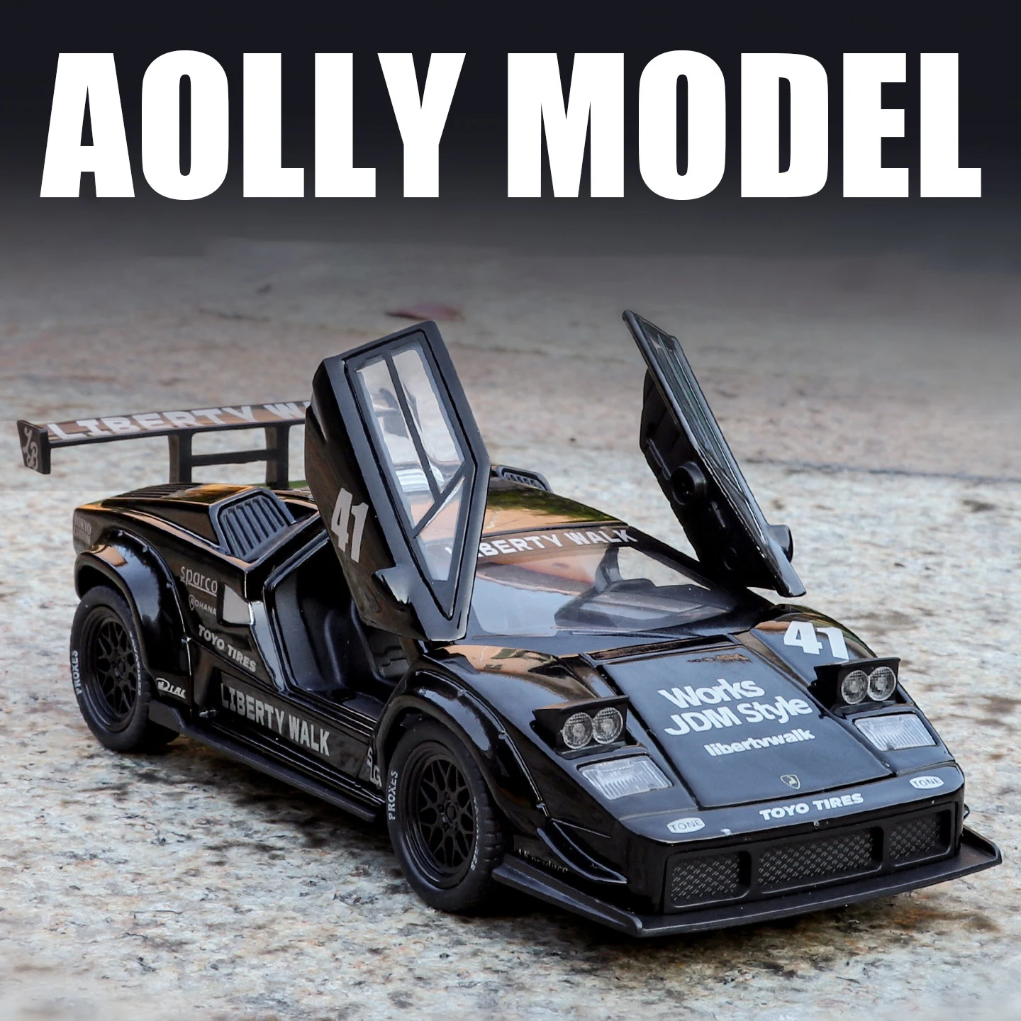 NOWY 1:32 Countach LBWK LP500S Supercar Model Samochodu ze Stopu Metali z Dźwiękiem i Światłem, Napędem Pull Back, Zabawka dla Dzieci, Kolekcjonerski Prezent Urodzinowy