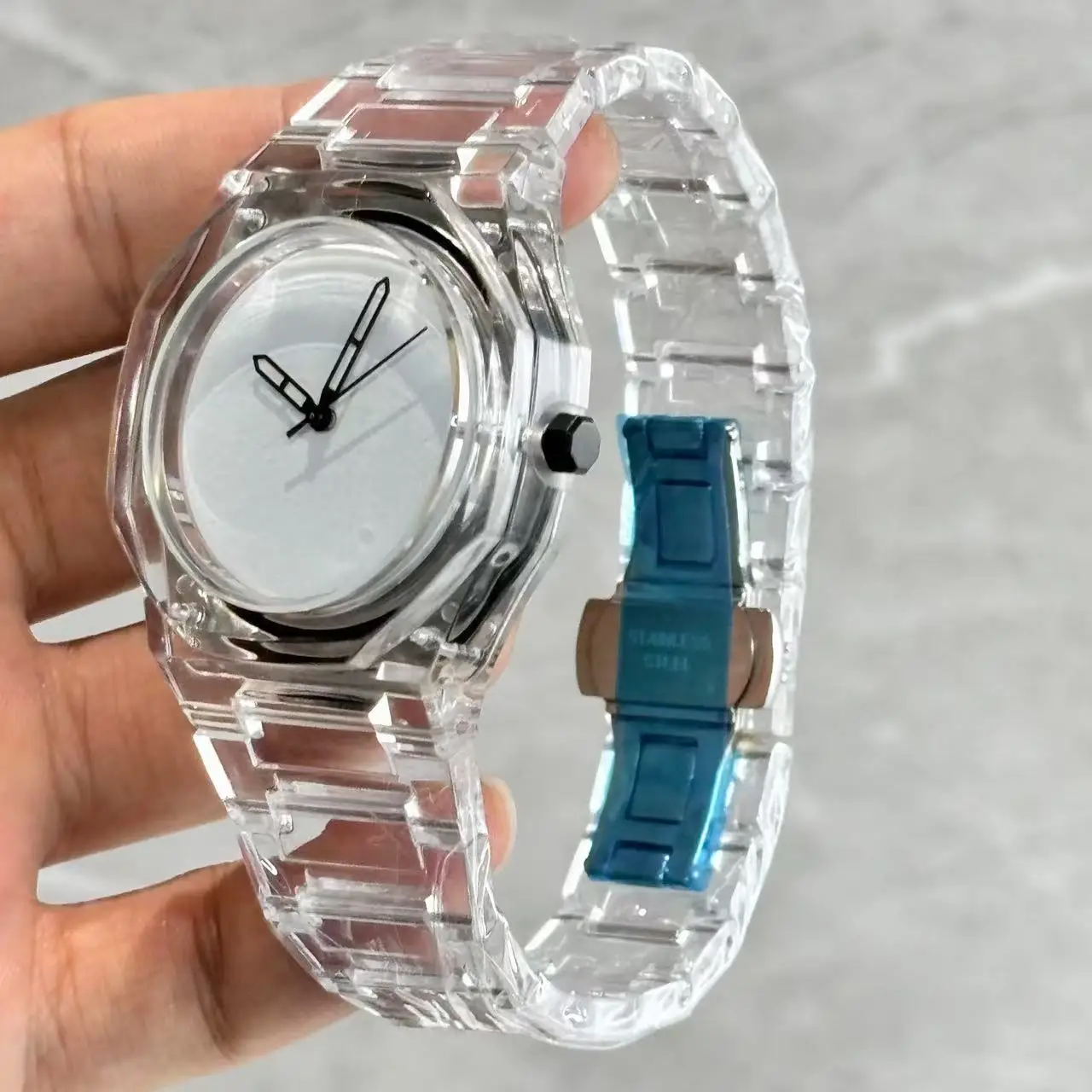 นาฬิกาควอตซ์ผู้ชาย 2025 อินเทรนด์การออกแบบโปร่งใสตัวเลขภาษาอาหรับ High-End รู้สึก Cool แฟชั่นนาฬิกาสําหรับสุภาพบุรุษ