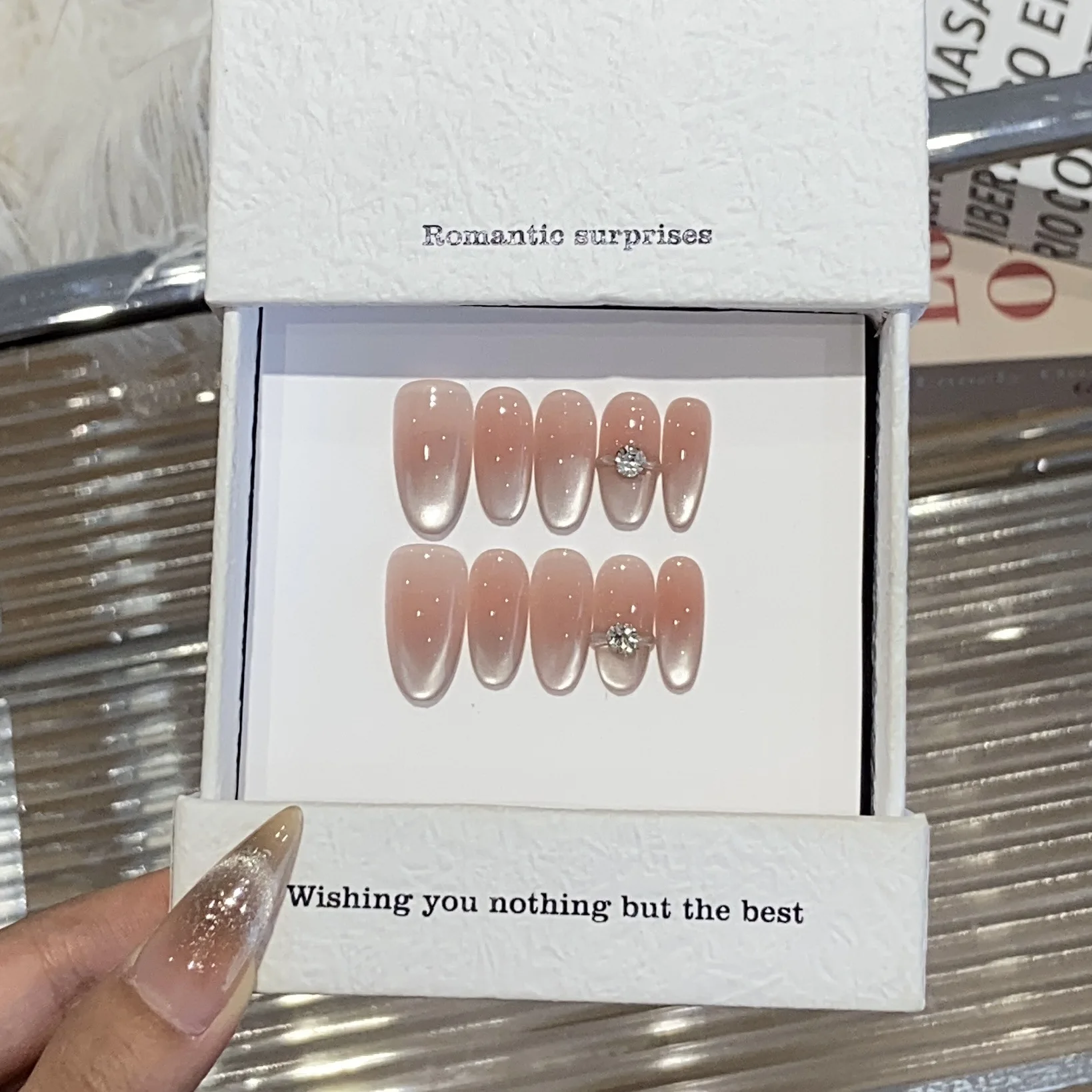 10 Uñas Postizas de Gel Acrílico Reutilizables, Color Rosa Nude Brillante, Estilo Ojo de Gato, Francesas, de Longitud Media, Manicura Simple, Forma Almendrada