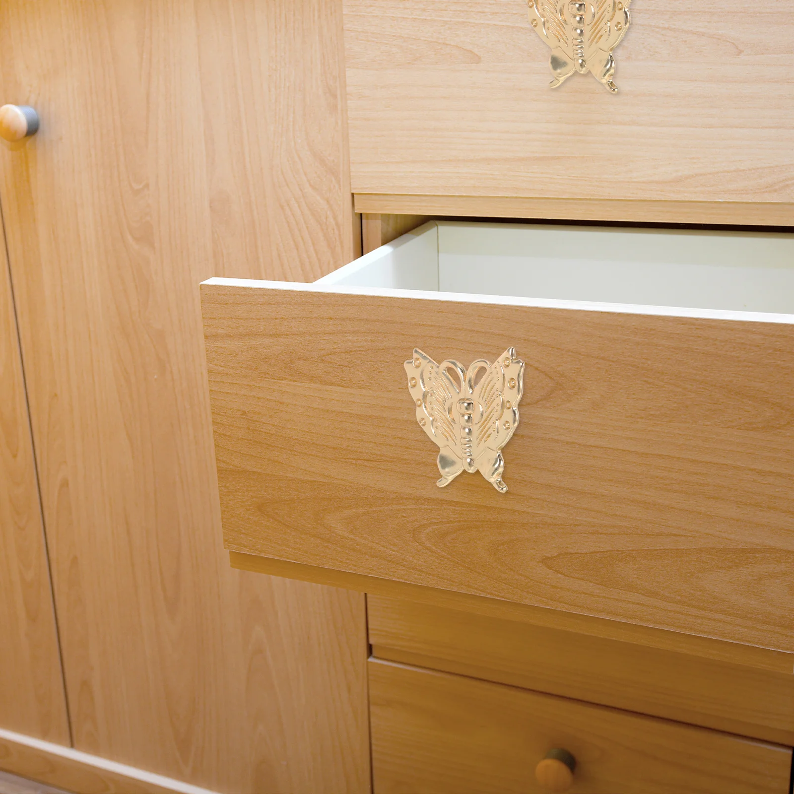 

2Pcs Vintage Butterfly Zinc Alloy Drawer Pull Handles Decorative Cabinet Knobs for Bedroom Wardrobe Dresser Closet Hardware