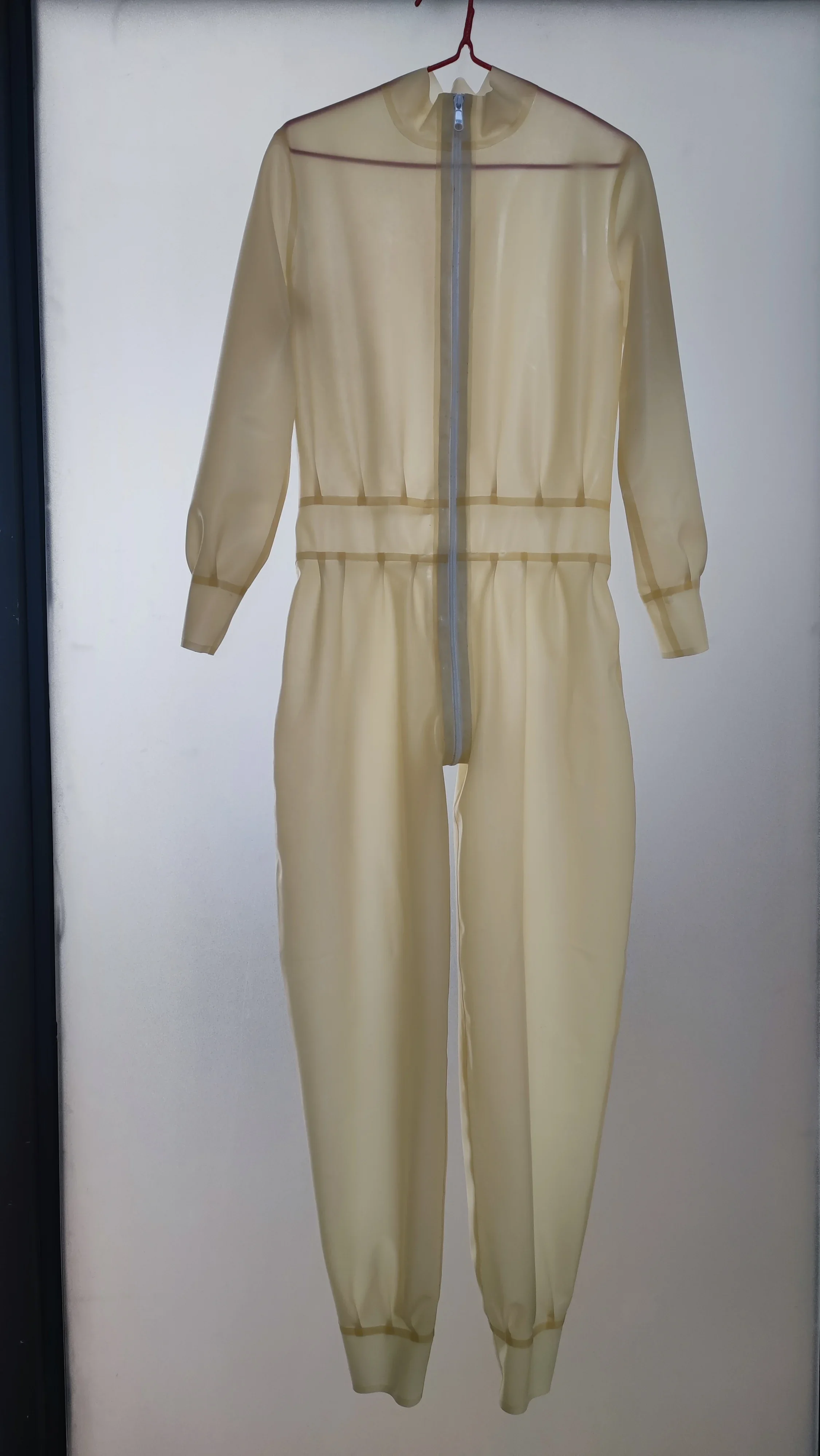 

Фетишизм латексный резиновый костюм Gummi прозрачный косплей Хэллоуин Маскарад Вечеринка Ручная настройка